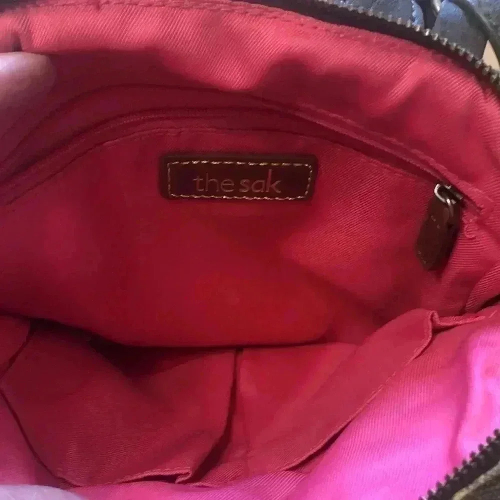 The Sak shoulder bag/back pack. - Picture 11 of 12